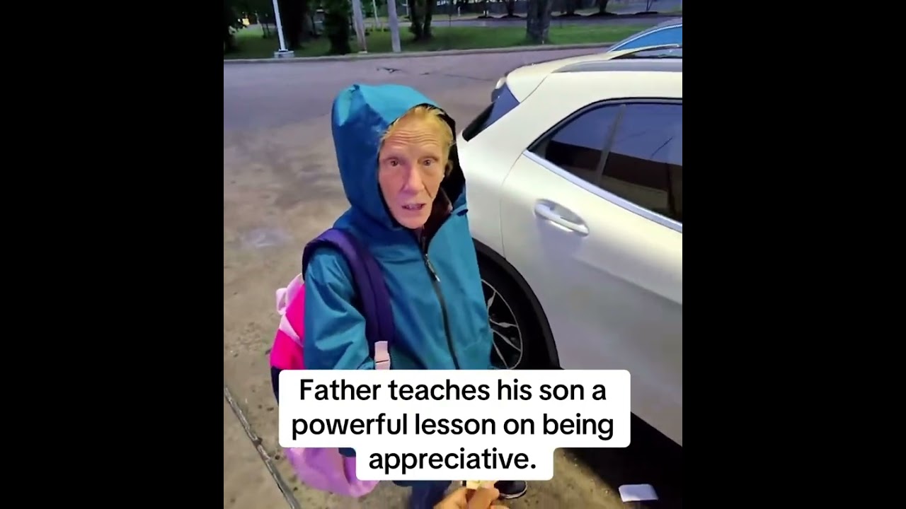 Отец преподает сыну урок благодарности❤️ 