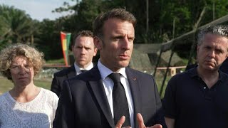 Guyane: Macron propose une filière d'orpaillage légal 