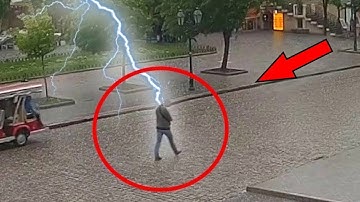 Incredible Lightning Strikes Caught on Camera