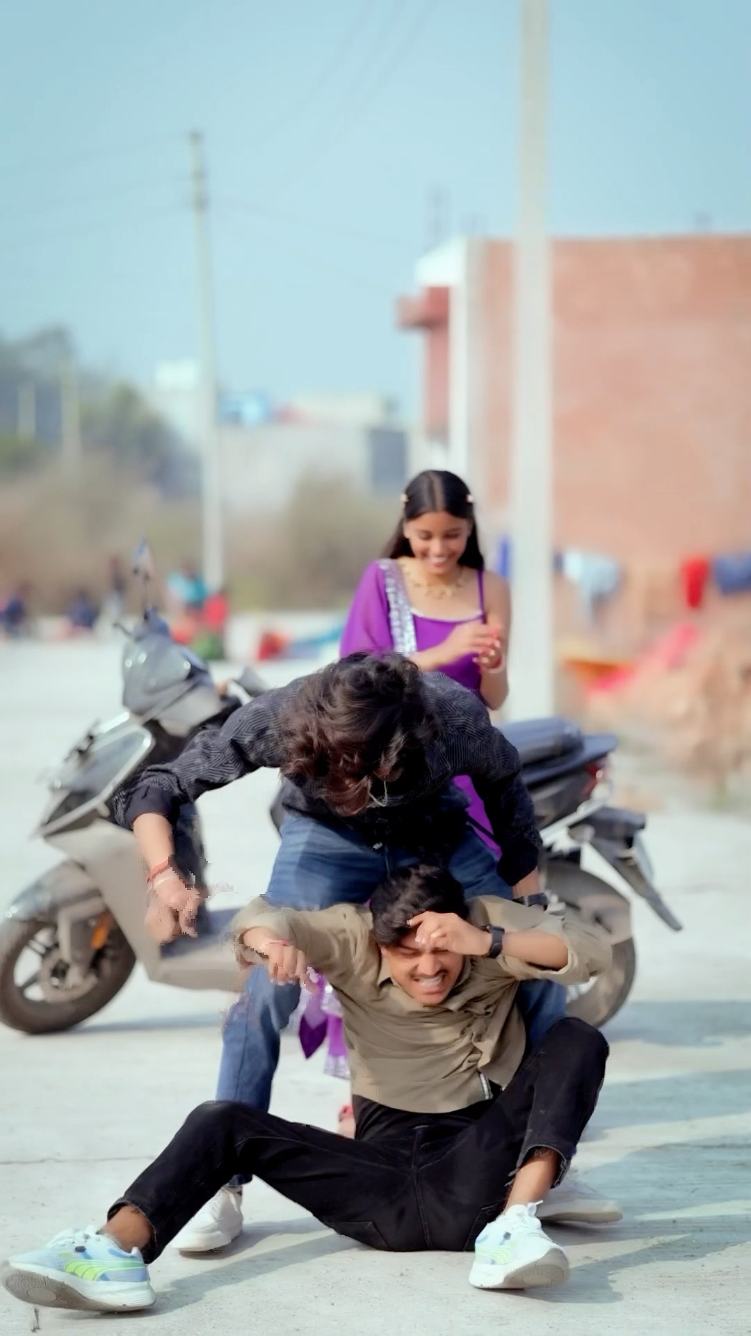 Sun sun Meri Lado Rani re