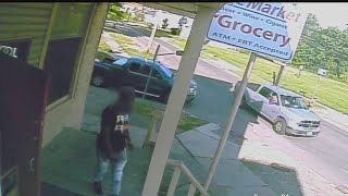 Investigators looking for person who shot into Warren convenience store