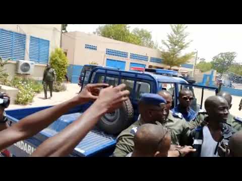 Film de l'arrestation du fugitif Baye M Fall Boy Djinné par la gendarmerie de Missira Tambacounda