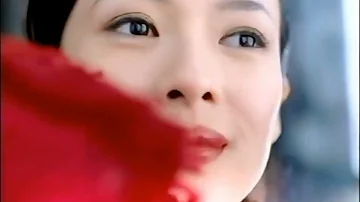 Jade Maybelline Moisture Extreme Lip Color Advertise