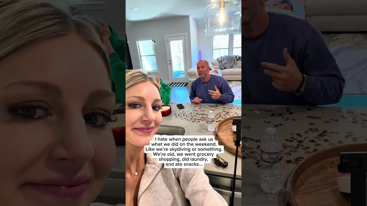 А если серьёзно… мы тут собираем пазлы. 😂🥰