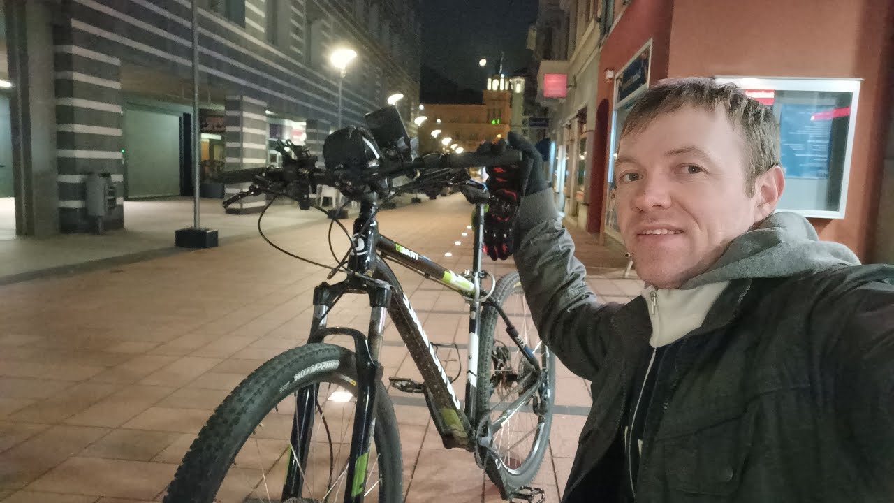 Ночь и тишина.Моя жизнь заграницей