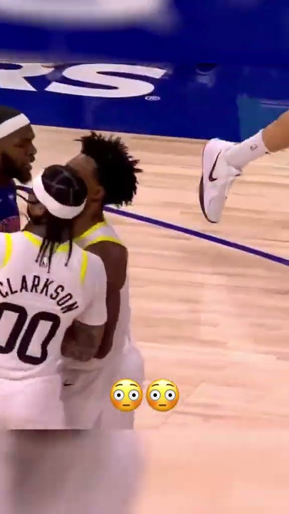 Jordan Clarkson and Ron Holland II were both ejected