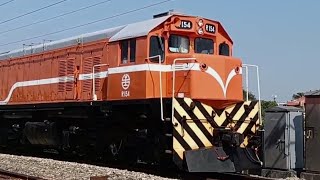 𝟮𝟬𝟮𝟱.𝟬𝟭.𝟮𝟭⠀𝗥𝟭𝟱𝟬型柴電機車⠀⠀貨物列車 𝟳𝟮𝟬𝟭次 往新左營 大村南通過