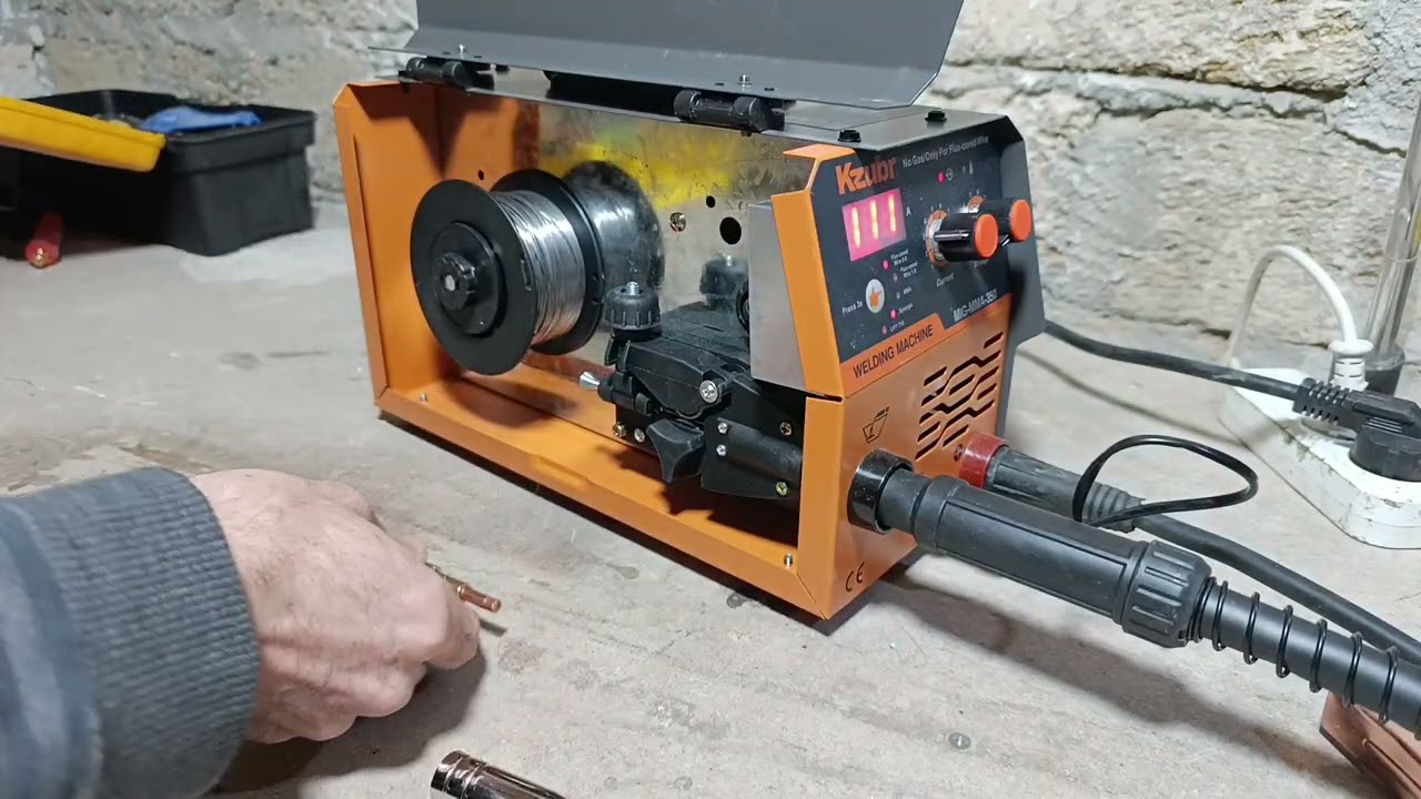 Kzubr 350 MİG kaynak aparati