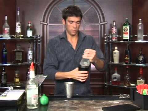 how-to-make-the-gin-&-lime-mixed-drink