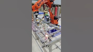 Robot mig kết hợp tay gá nhanh hàn laser