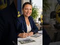 Faut-il choisir des micro-onduleurs, un onduleur hybride, ou un système avec optimiseurs ?