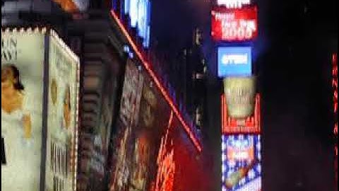 2005 Times Square Ball Drop (ULTRA RARE CROWD VIEW)