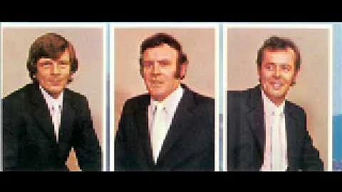 Johnny McCauley Trio Live On Stage  - The Pretty L...