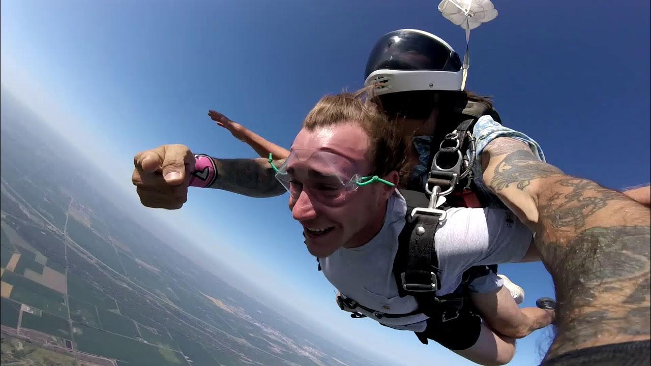 Tandem Skydiving over Johnson Lake Skydive Omaha & Lincoln Nebraska