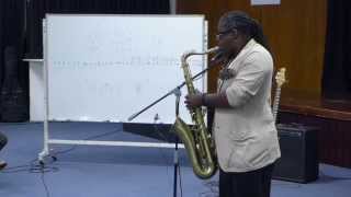 Amazing Grace - eZra Brown version [Tenor Sax Solo] chords