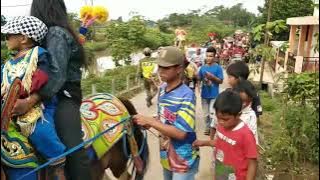arak-arakan di jalan ereng wetan!! seni reak kuda renggong Puspa Sunda jaya@ Sangkuriang channel
