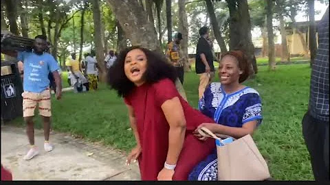 SEE WHAT BIMBO ADEMOYE DID TO AISHA LAWAL ON MOVIE SET IN ILORIN