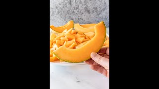 How to cut Cantaloupe?