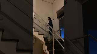John Wick -  Paparazzo flagra limpando a boca #21
