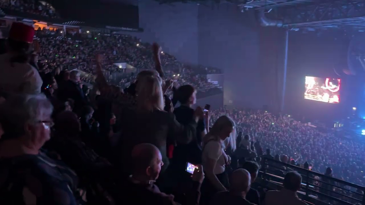 Madness - It Must Be Love, Leeds Arena - December 12th 2025. 