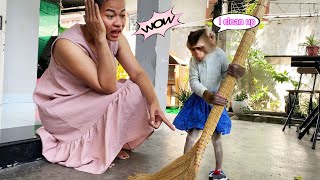 I can't stop laughing! Monkey Lyly shows off her broom skills that I can't help but laugh