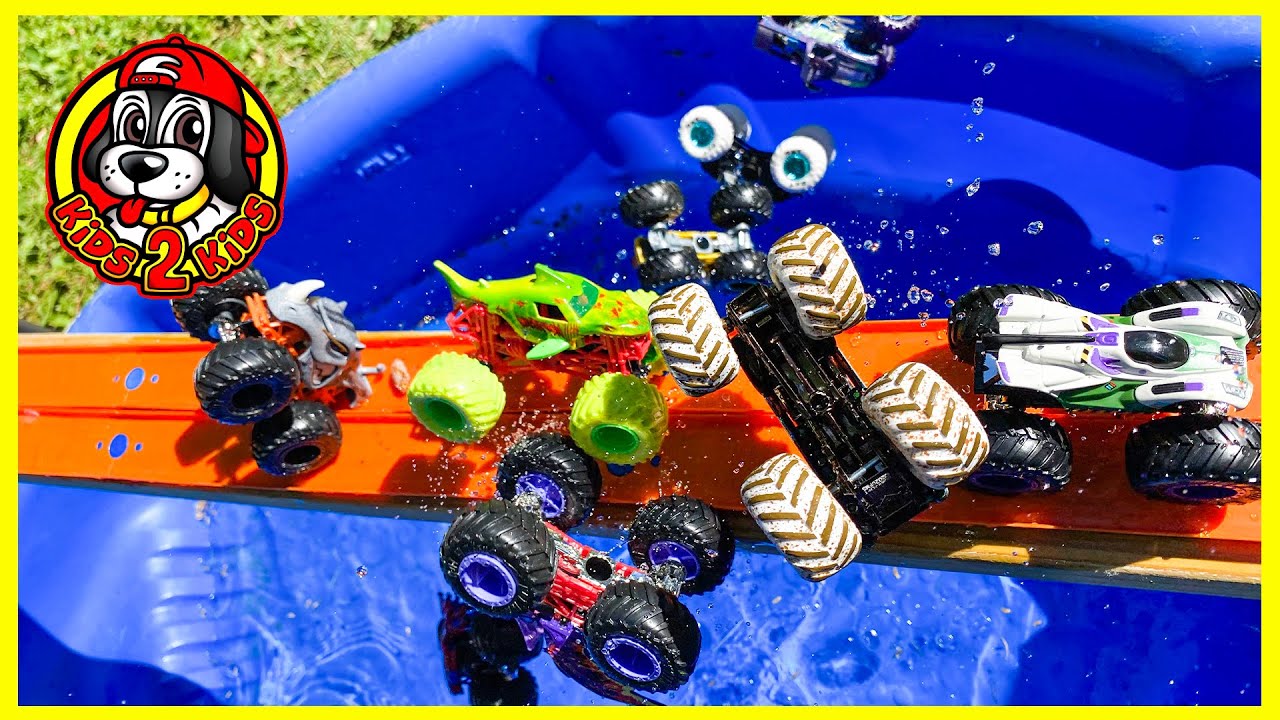 Hot Wheels Monster Trucks Hot Wheels 4 Vs Hot Wheels 1 - Mattel Toy Mania -  Loja ToyMania