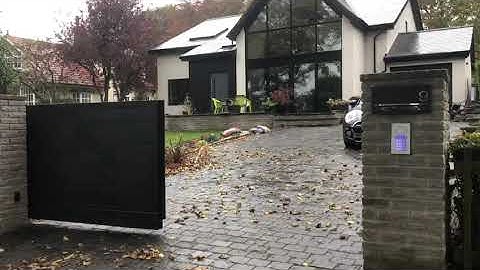 Composite Board Cantilever Sliding Gate Jan 2021 / TQ Security