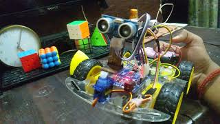 arduino controlled obstacle avoiding rover project made by ritvik deo singh