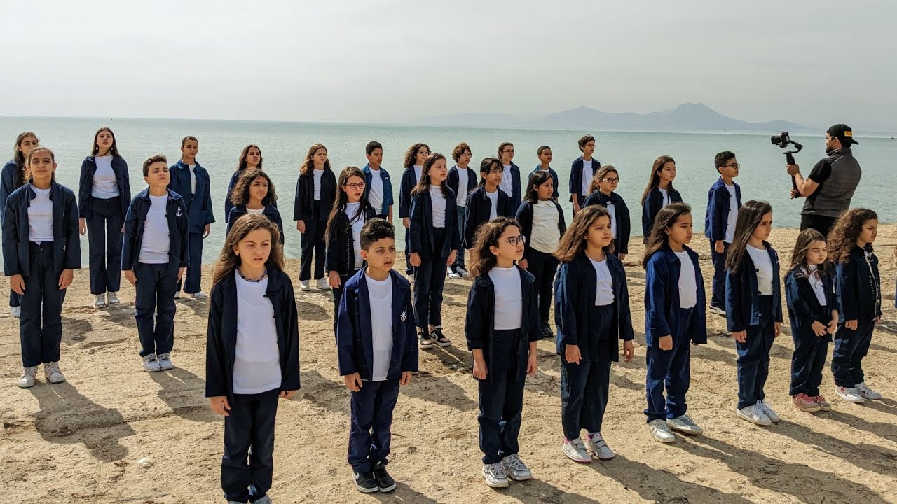 إلاه العرش - صوفية صادق - كورال 