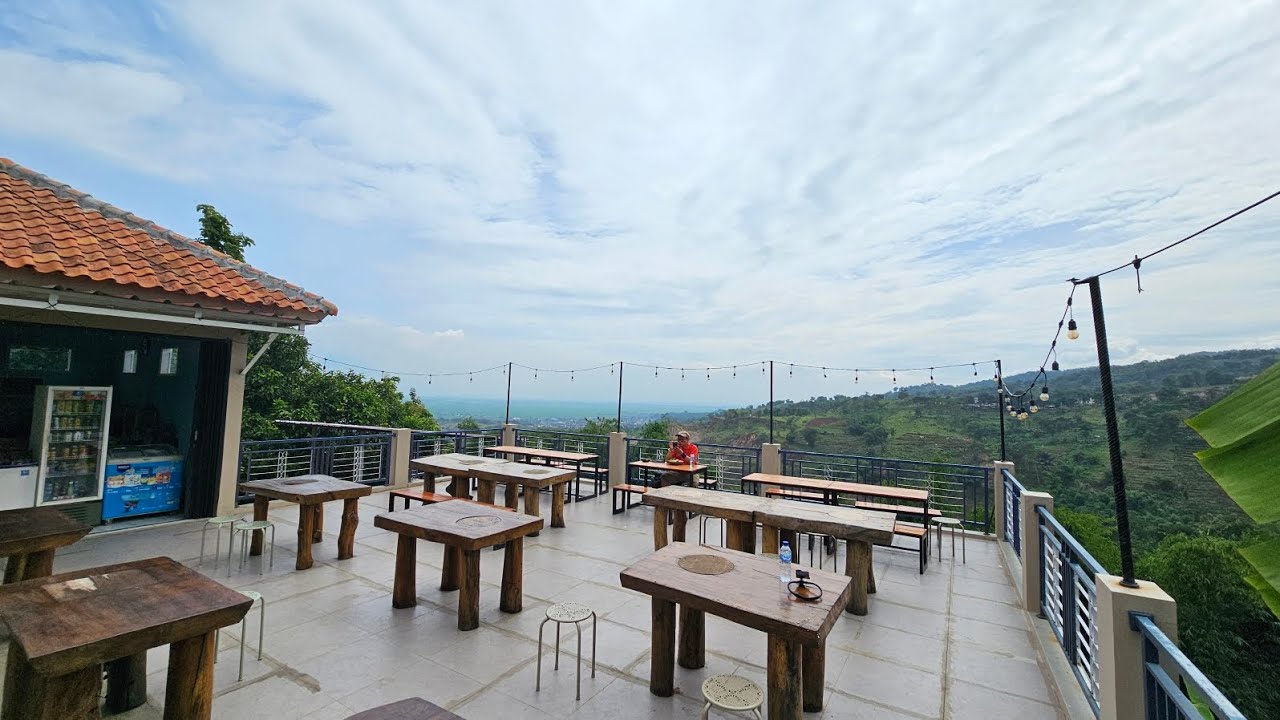 Paket Nasi Liwet Rp 18 ribu | Sarapan Murah View Gunung di Teras Alia Jelekong ⛰️