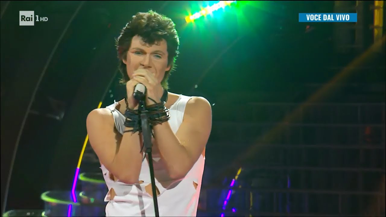 Thomas - Morten Harket degli A-Ha canta 
