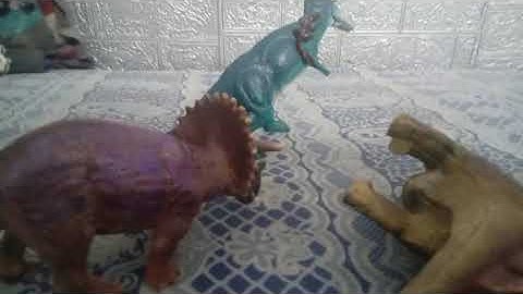 Tyranosaurus vs carnotorus triceratops steagosaurus and spinosaurus #stopmotionanimation 