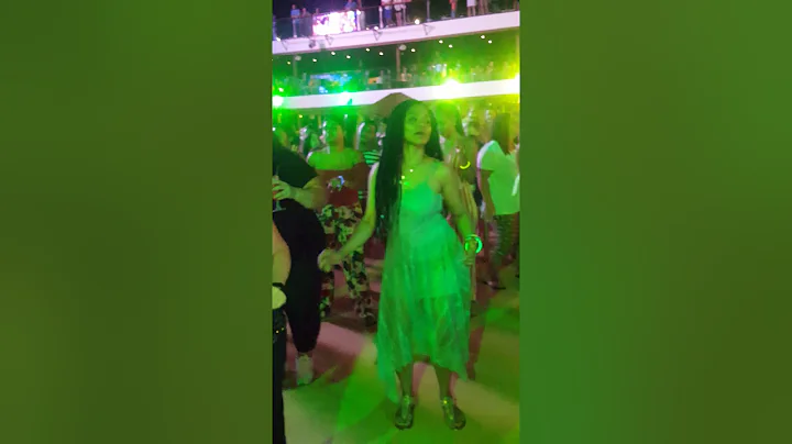 Rosa Vizcaino Cupid shuffle 2018
