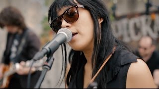 Video thumbnail of "Thao & The Get Down Stay Down - Departure - Slab Sessions @Pickathon 2016 S02E02"