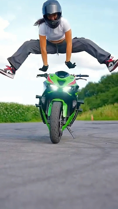 Worlds talented stunt rider | Sarah Lezito  | #youtubeshorts #shortvideo