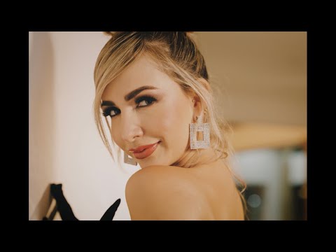 Lady Yuliana - Me Sobraste (Video Oficial)