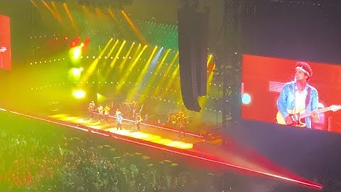 Billionaire - Bruno Mars Live at Allianz Stadium Sydney 2022