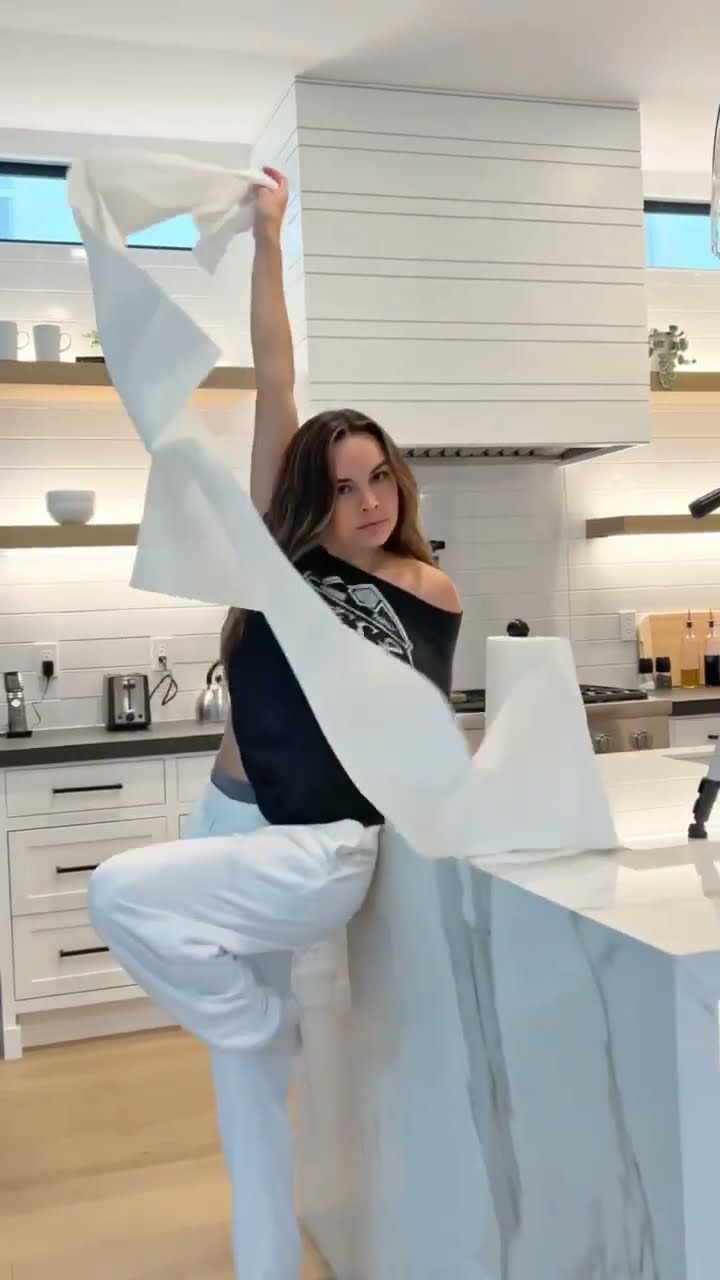 Zara models be like?