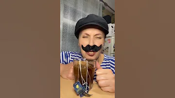 Как пьют чай разные люди.