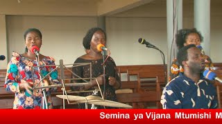 KKKT  Njombe Parish,Semina ya Vijana  Tar   14:12:2021