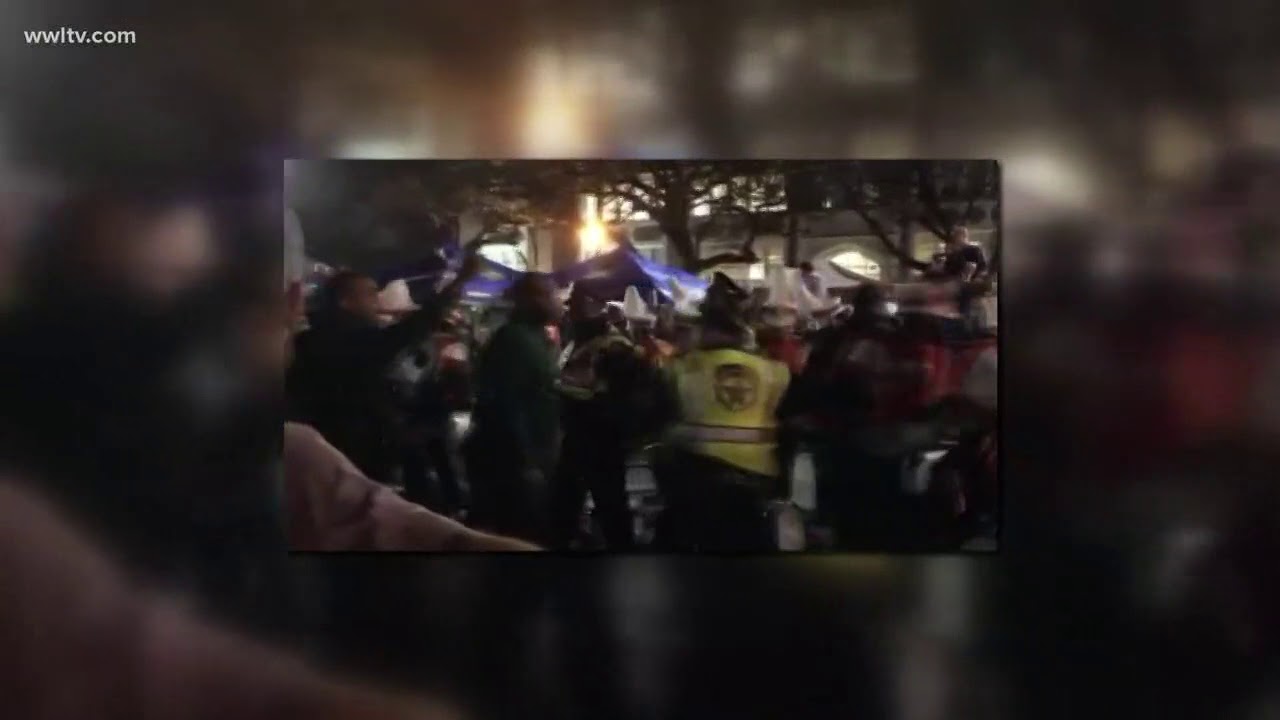 Bystanders attack high school marching band on parade route