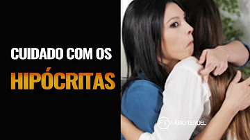 Como age uma pessoa hipócrita?