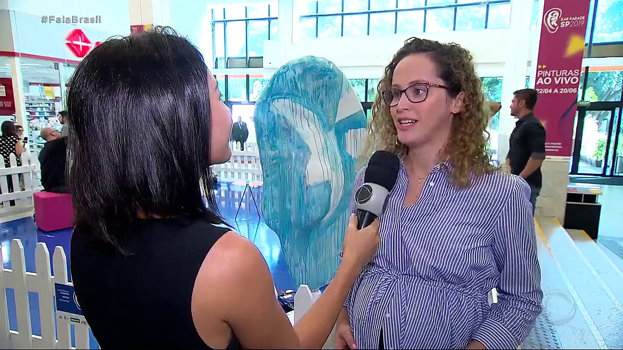 Orelhas gigantes pintadas por artistas plásticos espalhadas por SP rede record power couple