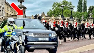 ROYAL PRINCE ARRIVES AT BUCKINGHAM PALACE WITH THE HOUSEHOLD CAVALRY