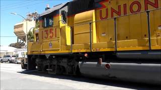 Pacing a Street Running Train Down the Middle of the Street - A Union Pacific Street Runner by guidoguitar 9,023 views 8 years ago 4 minutes, 3 seconds