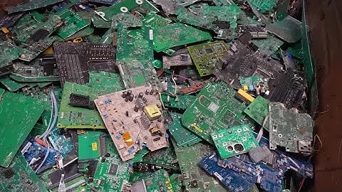 E-waste chemistry unlocks precious metals from old tech | REUTERS