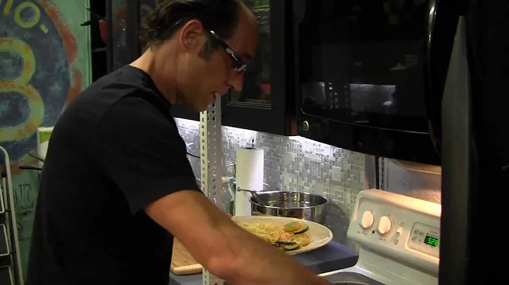 Late Night Eats: Frank Pellegrino's Zucchini with Pasta (Late Night with Jimmy Fallon)