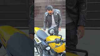 Triumph Tracker 400: Hidden Pillion Seat Feature! 🏍️🔥