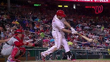 PHI@WSH: Rendon extends lead with two-run single