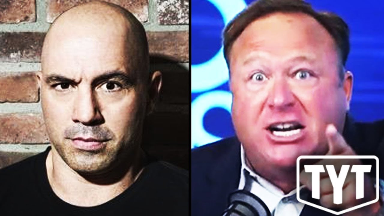 Алекс Джонс атакует Джо Рогана